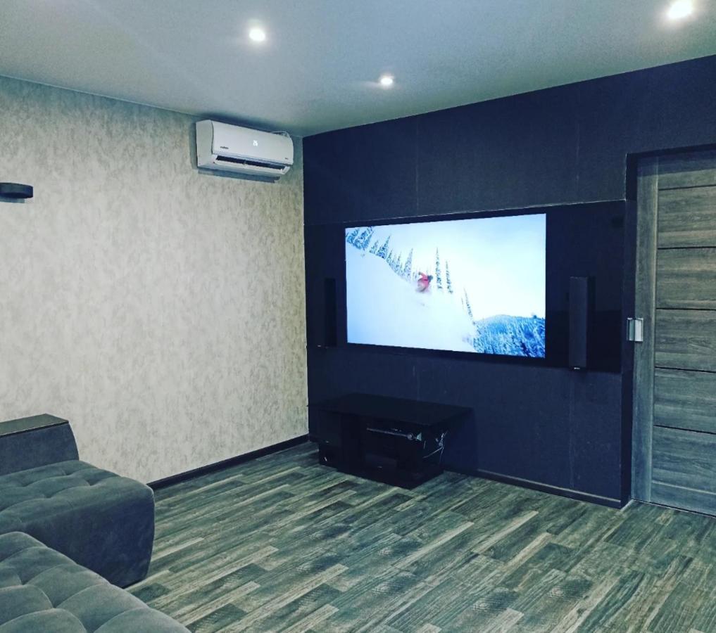 Apartments In The City Centr, Big Tv, Ps4 Jarkov Exterior foto